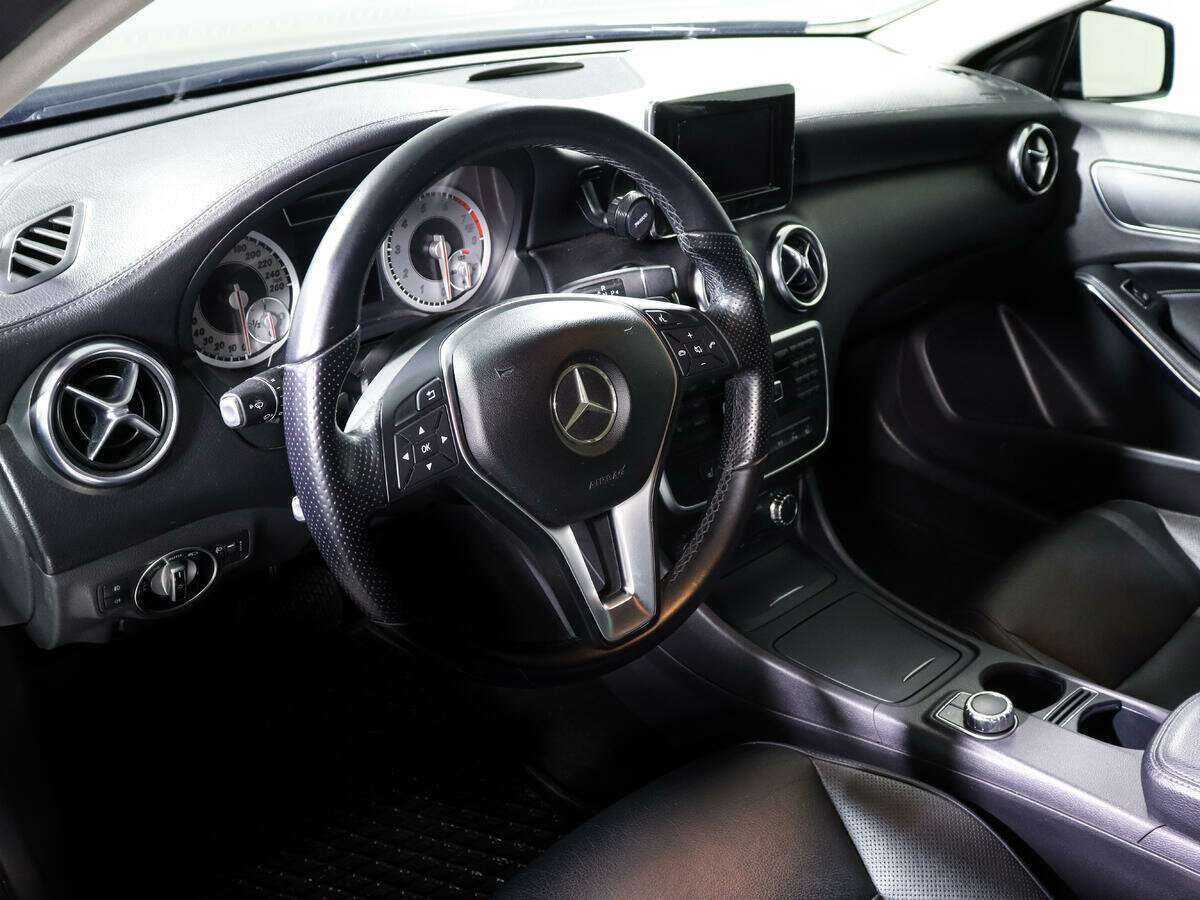 Mercedes-Benz A-Класс с пробегом — 2013 год. Фото: #12