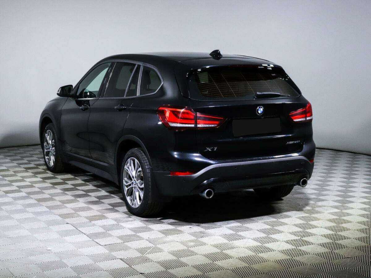 BMW X1 с пробегом — 2019 год. Фото: #6