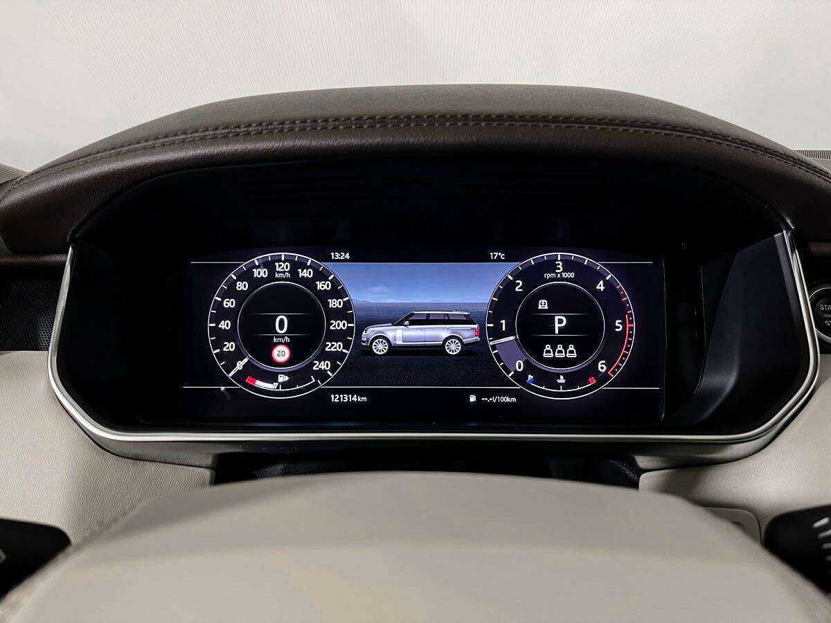 Land Rover Range Rover с пробегом — 2018 год. Фото: #10