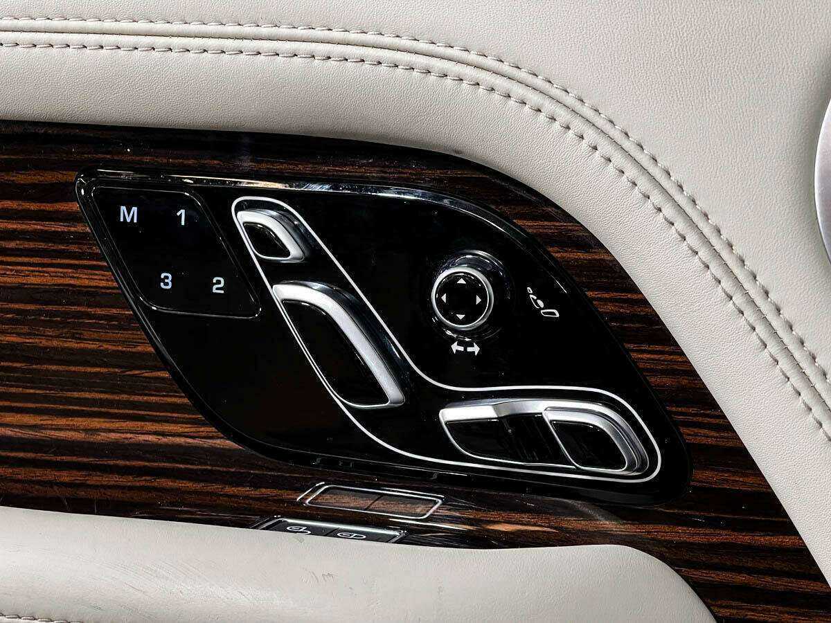 Land Rover Range Rover с пробегом — 2018 год. Фото: #14
