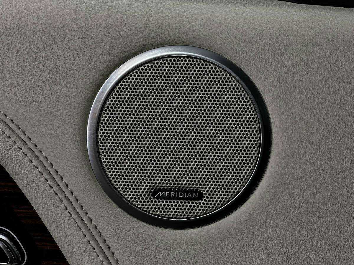 Land Rover Range Rover с пробегом — 2018 год. Фото: #15