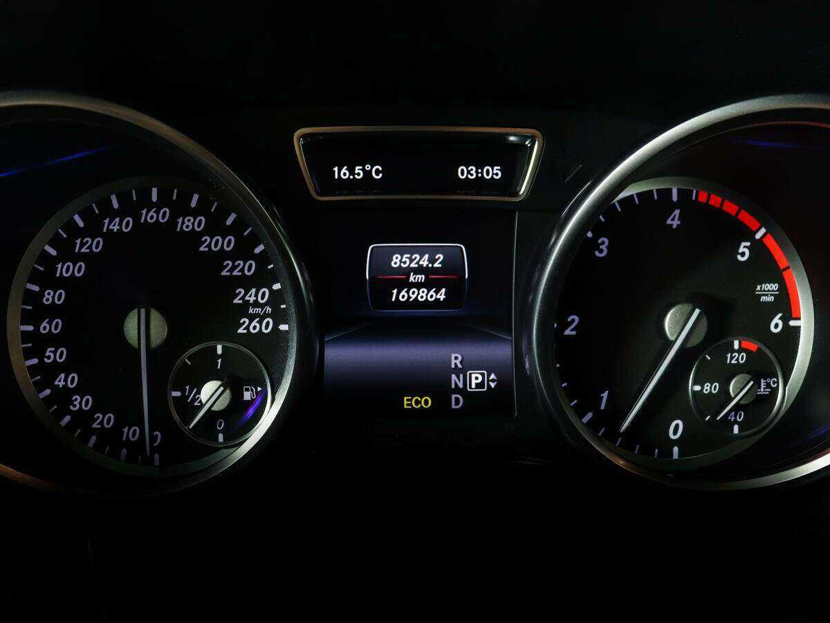 Mercedes-Benz GL-Класс с пробегом — 2015 год. Фото: #11