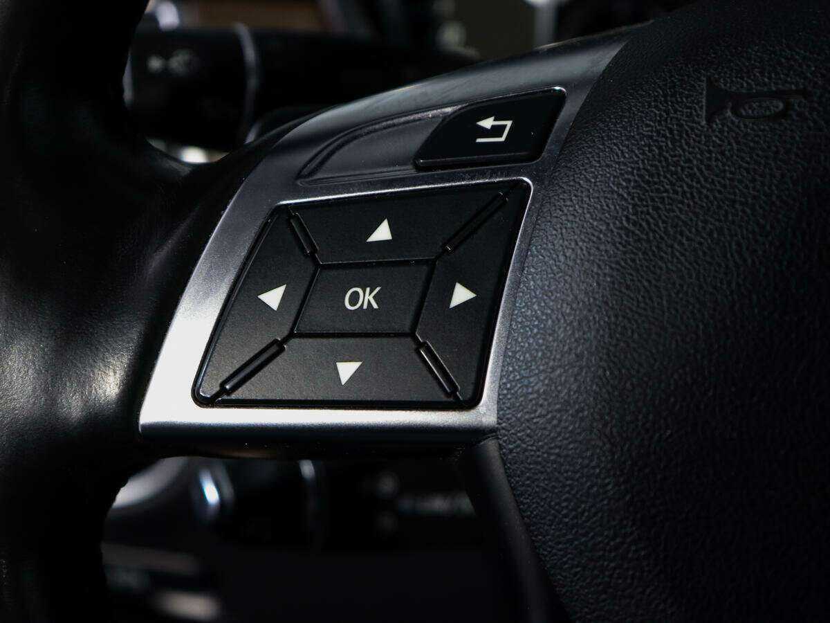 Mercedes-Benz GL-Класс с пробегом — 2015 год. Фото: #21