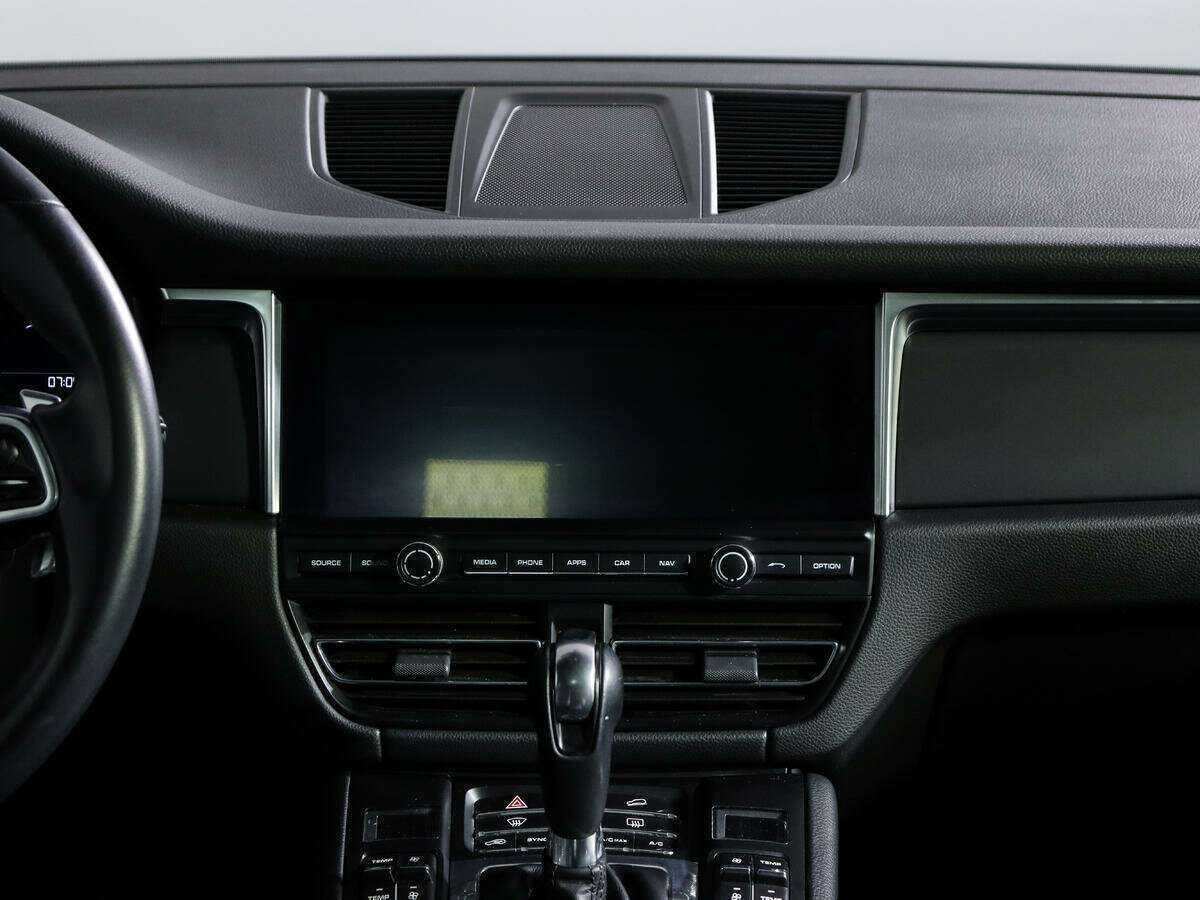 Porsche Macan с пробегом — 2019 год. Фото: #10