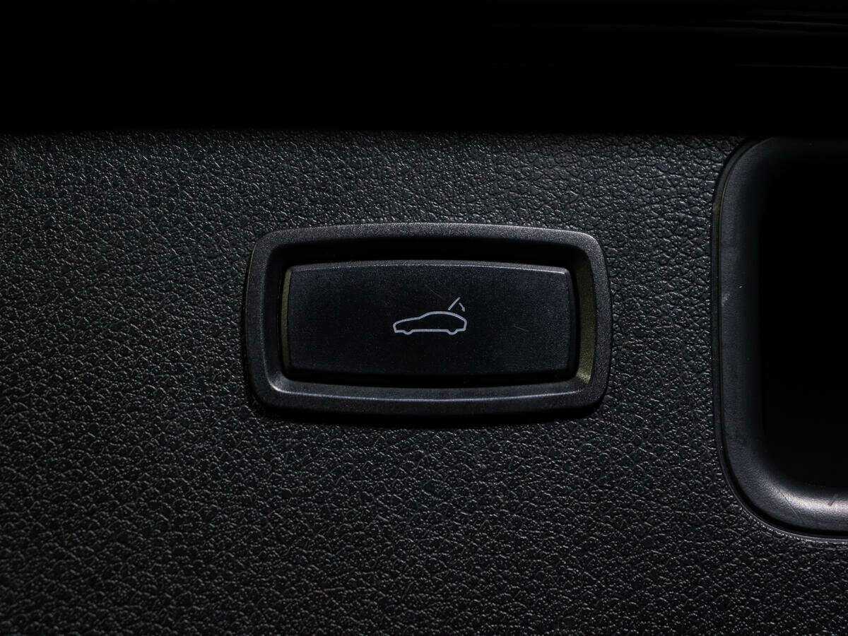 Porsche Macan с пробегом — 2019 год. Фото: #14