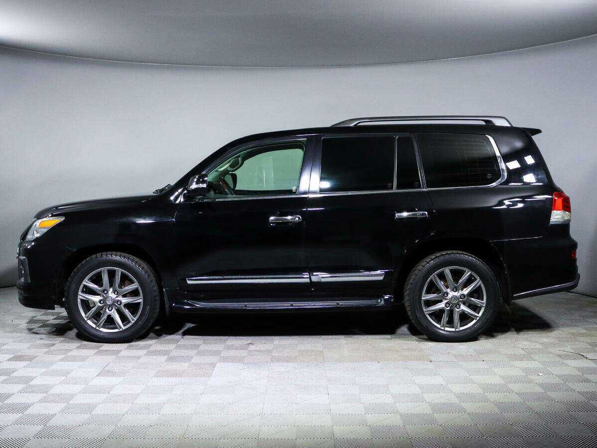 Lexus LX с пробегом — 2008 год. Фото: #7
