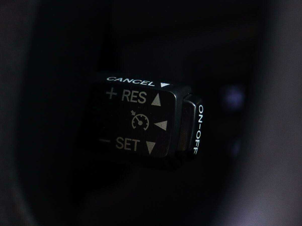 Lexus LX с пробегом — 2008 год. Фото: #23