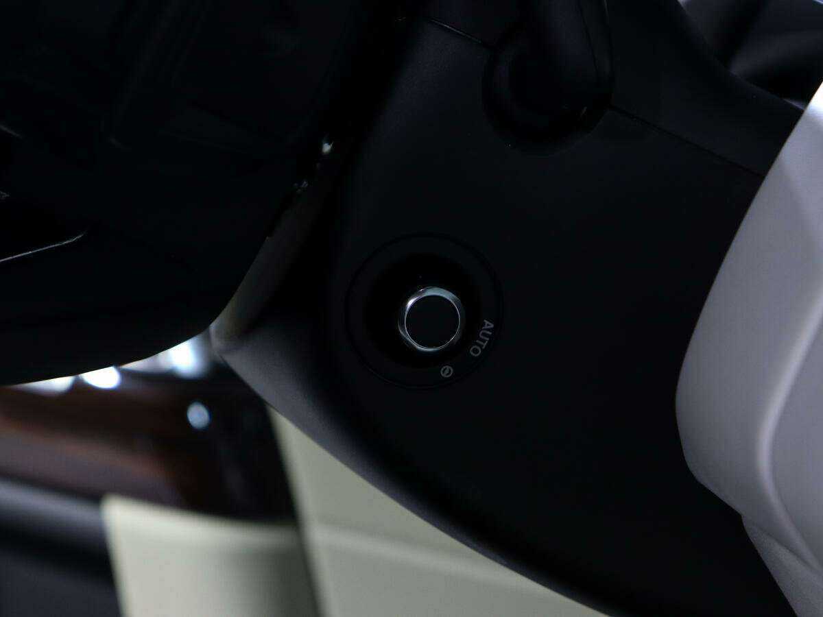 Land Rover Range Rover с пробегом — 2014 год. Фото: #29