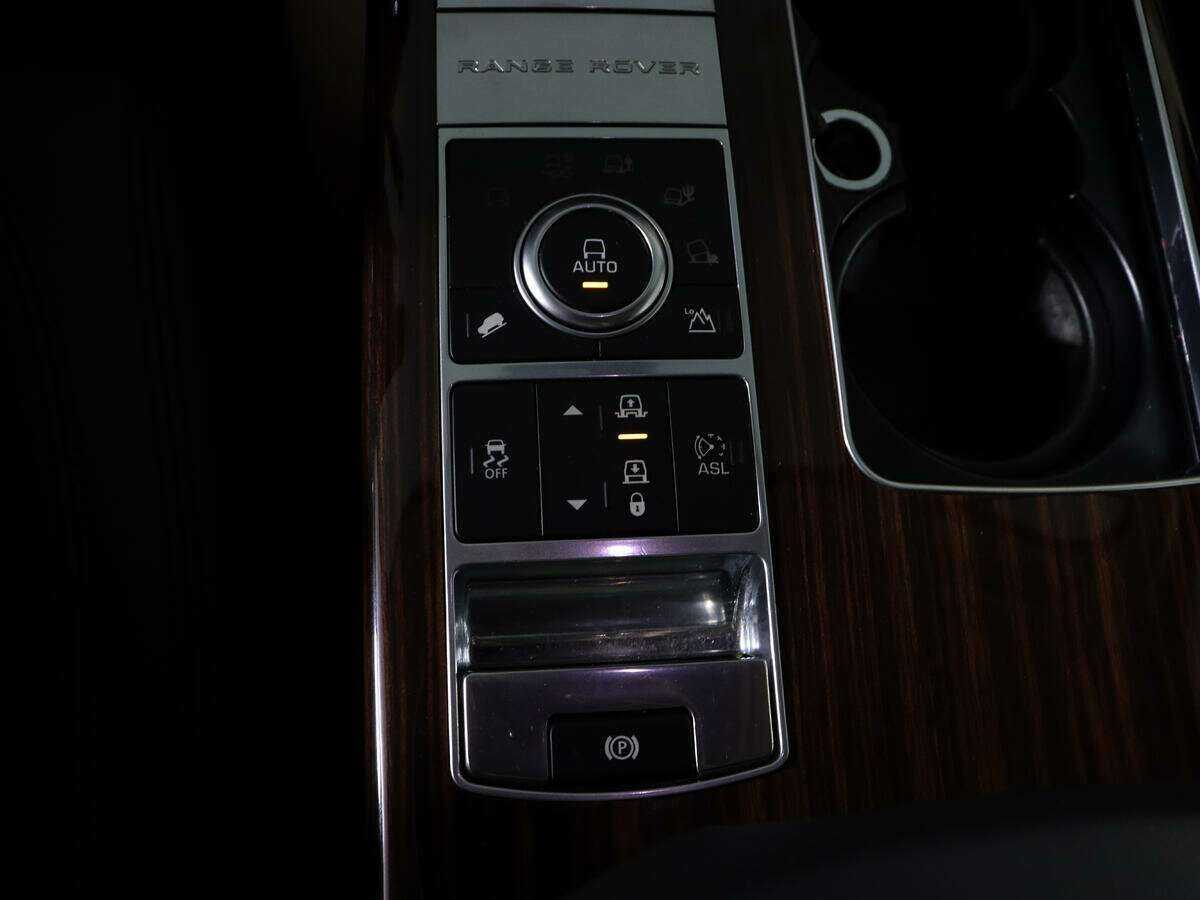 Land Rover Range Rover с пробегом — 2014 год. Фото: #30