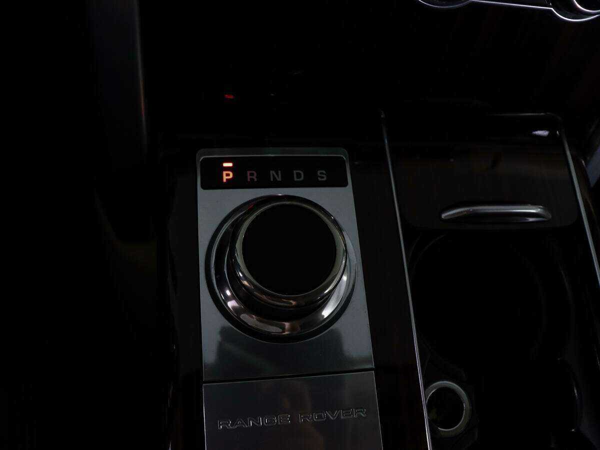 Land Rover Range Rover с пробегом — 2014 год. Фото: #31