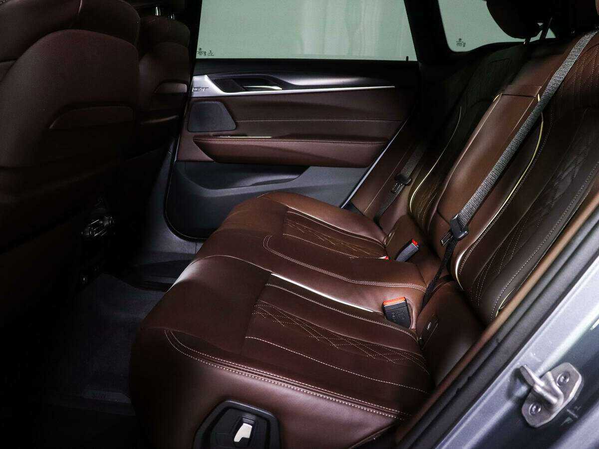 BMW 6 серии с пробегом — 2022 год. Фото: #9