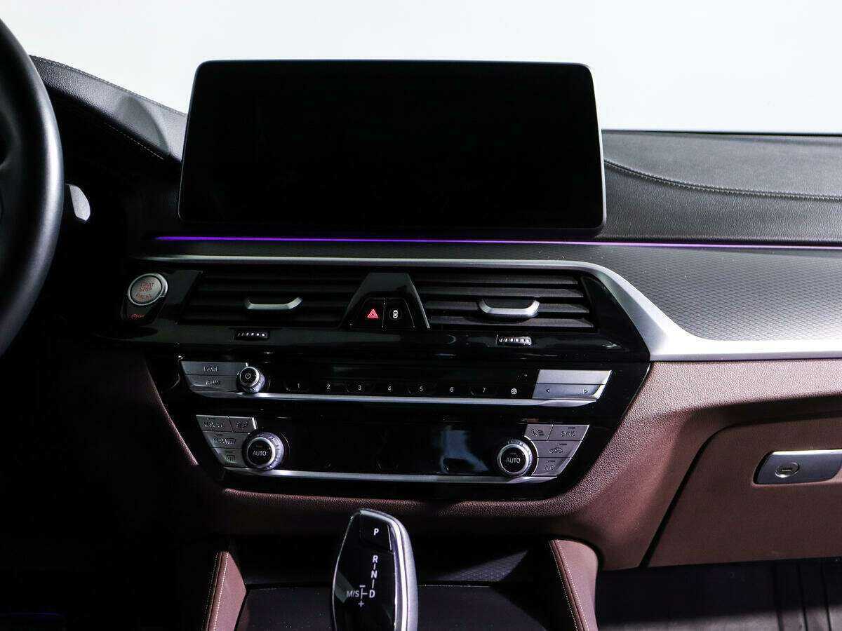 BMW 6 серии с пробегом — 2022 год. Фото: #12