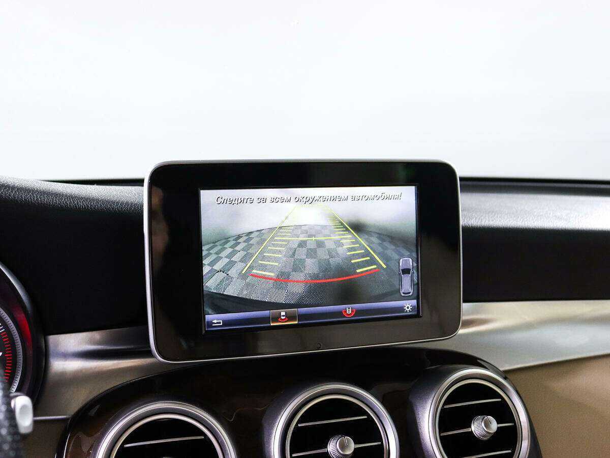 Mercedes-Benz GLC с пробегом — 2015 год. Фото: #16