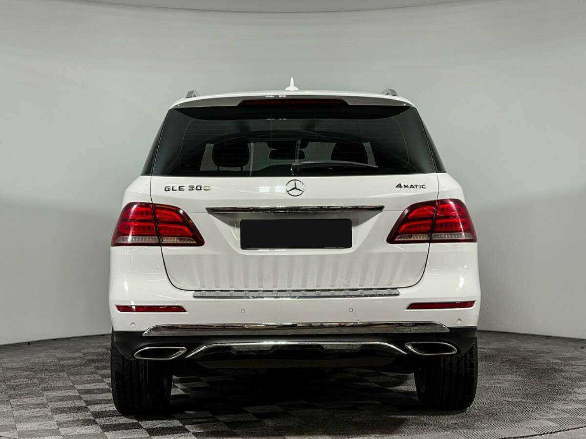 Mercedes-Benz GLE с пробегом — 2016 год. Фото: #3