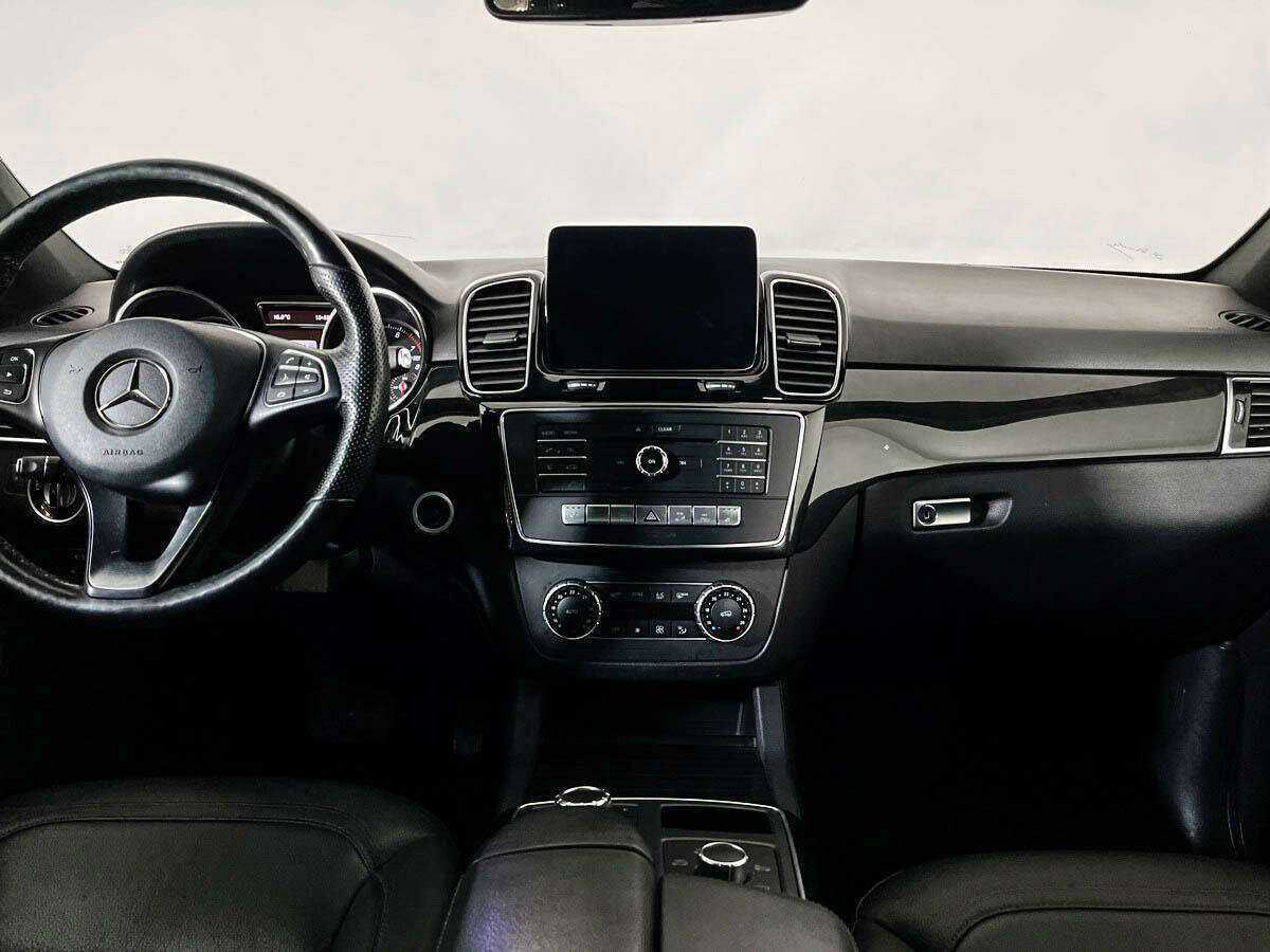 Mercedes-Benz GLE с пробегом — 2016 год. Фото: #8