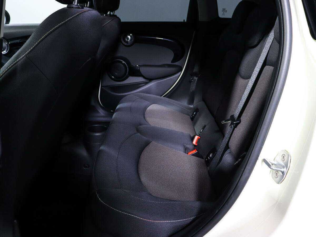 Mini Hatch с пробегом — 2019 год. Фото: #8