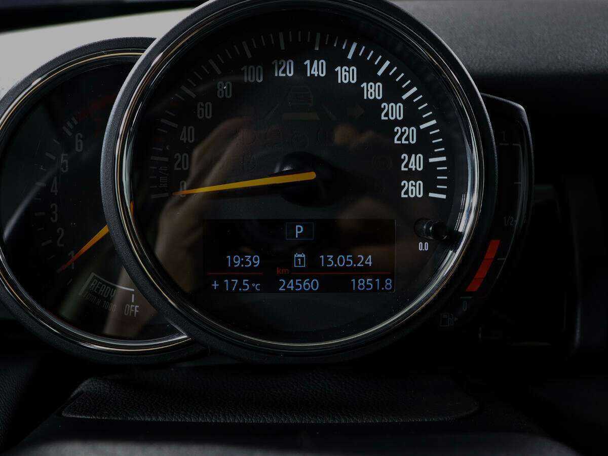 Mini Hatch с пробегом — 2019 год. Фото: #9