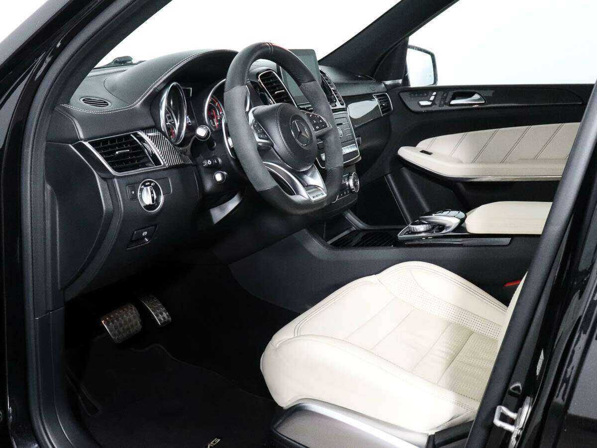 Mercedes-Benz GLS AMG с пробегом — 2016 год. Фото: #7