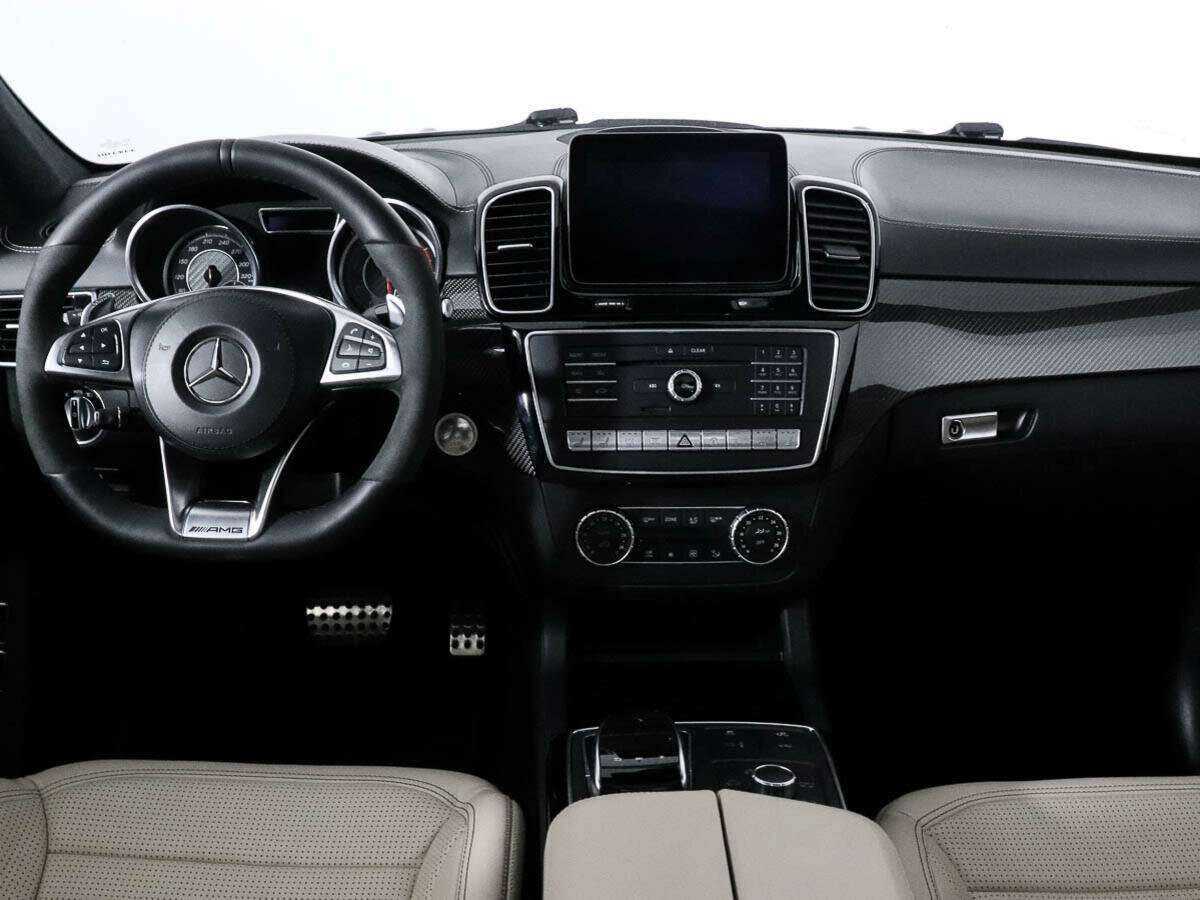 Mercedes-Benz GLS AMG с пробегом — 2016 год. Фото: #12