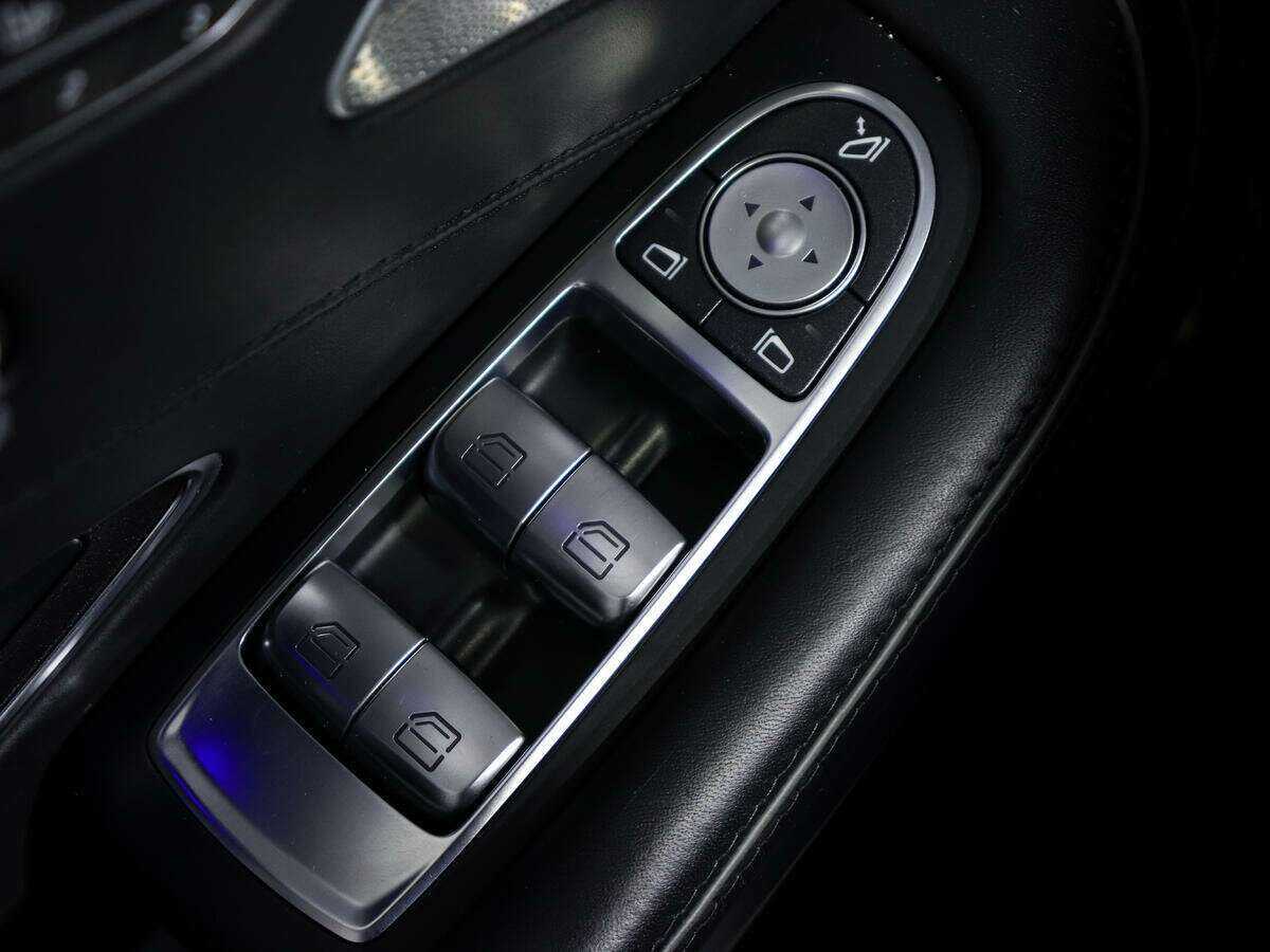 Mercedes-Benz S-Класс с пробегом — 2015 год. Фото: #17