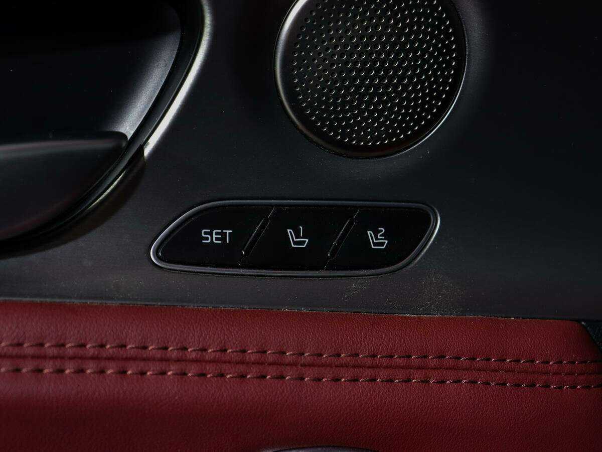 Kia Stinger с пробегом — 2018 год. Фото: #23