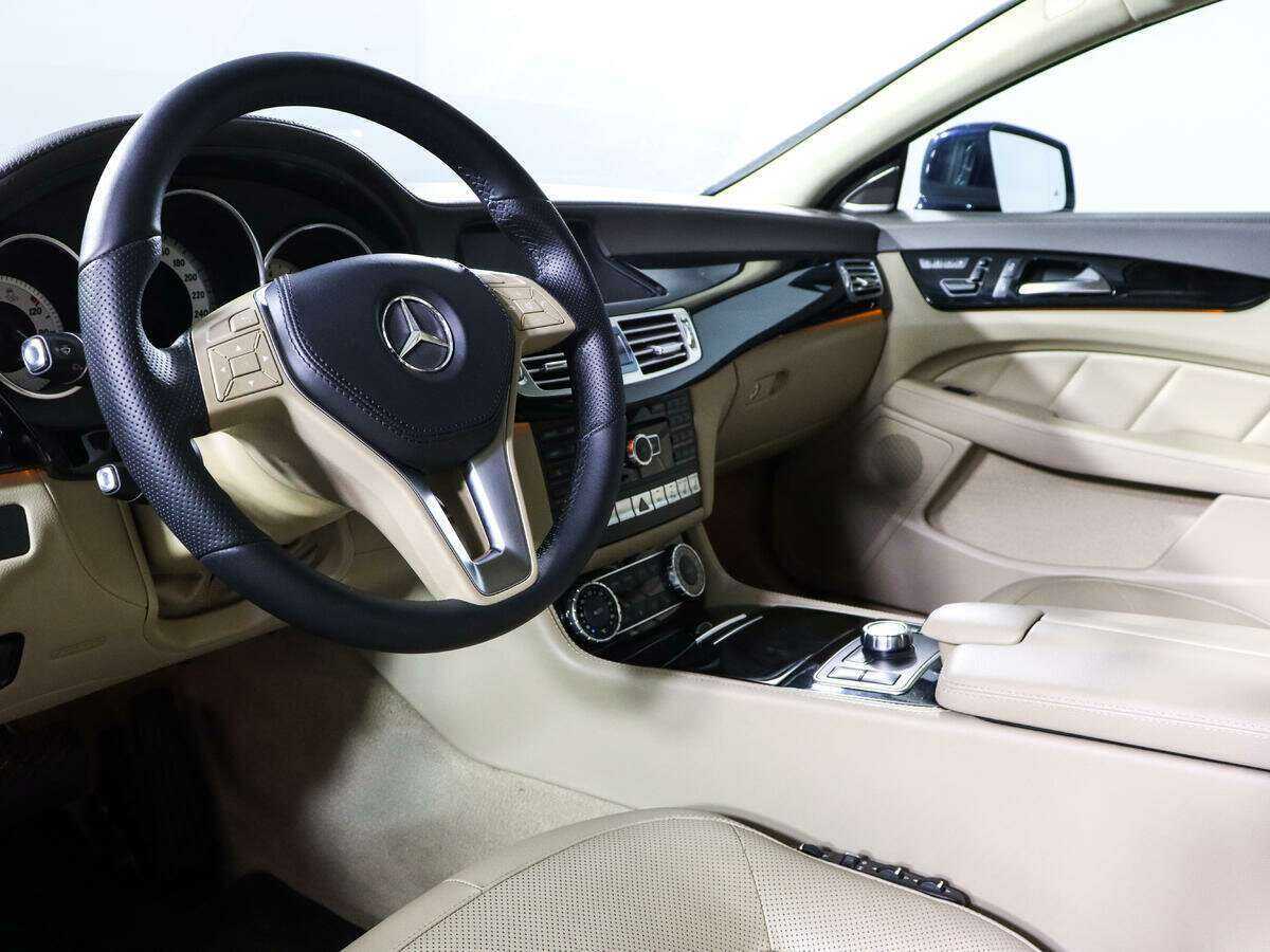 Mercedes-Benz CLS с пробегом — 2013 год. Фото: #11