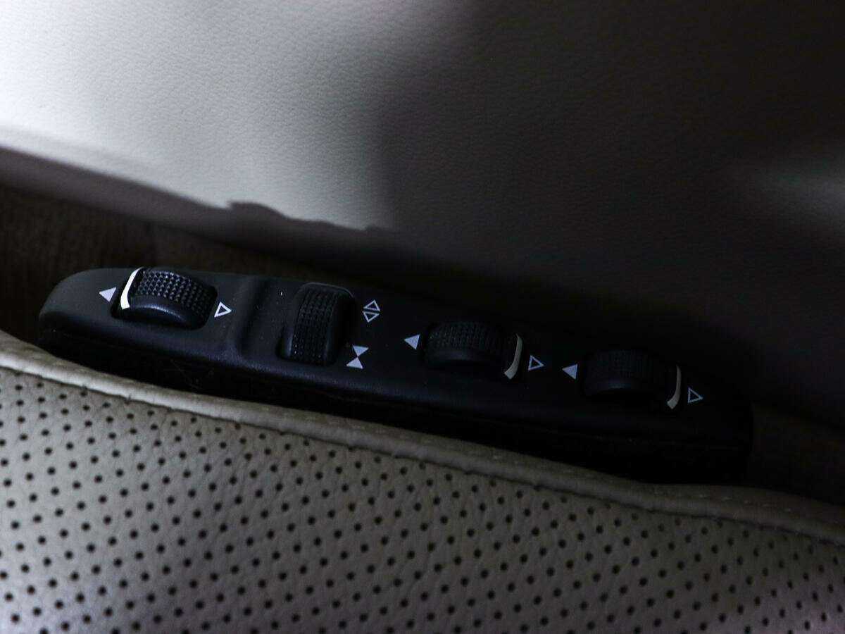 Mercedes-Benz CLS с пробегом — 2013 год. Фото: #16