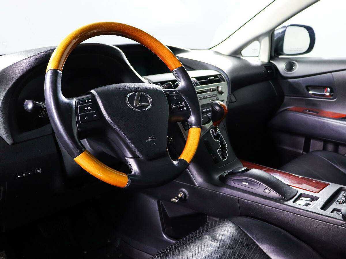 Lexus RX с пробегом — 2010 год. Фото: #12