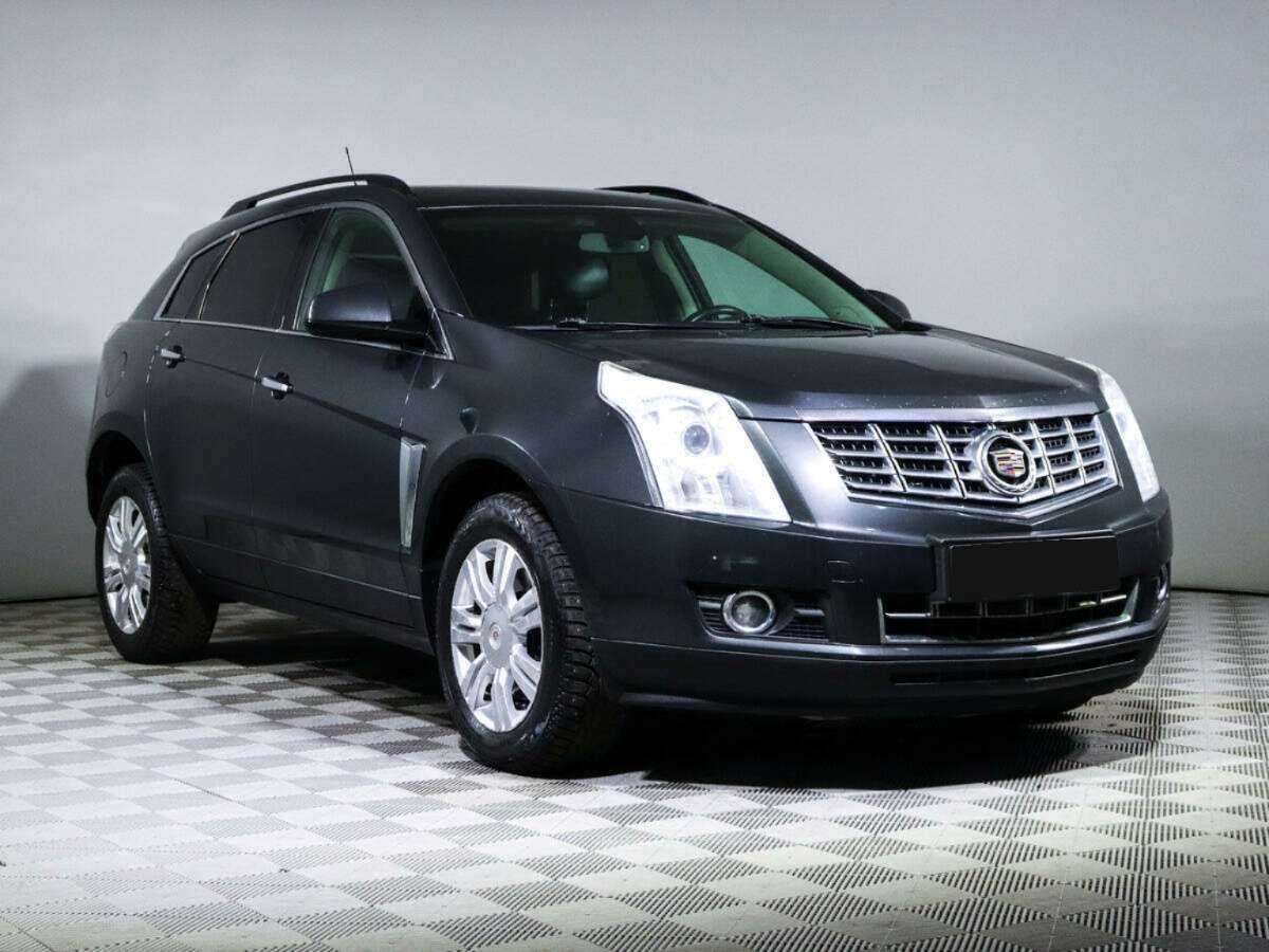 Cadillac SRX с пробегом — 2015 год. Фото: #2