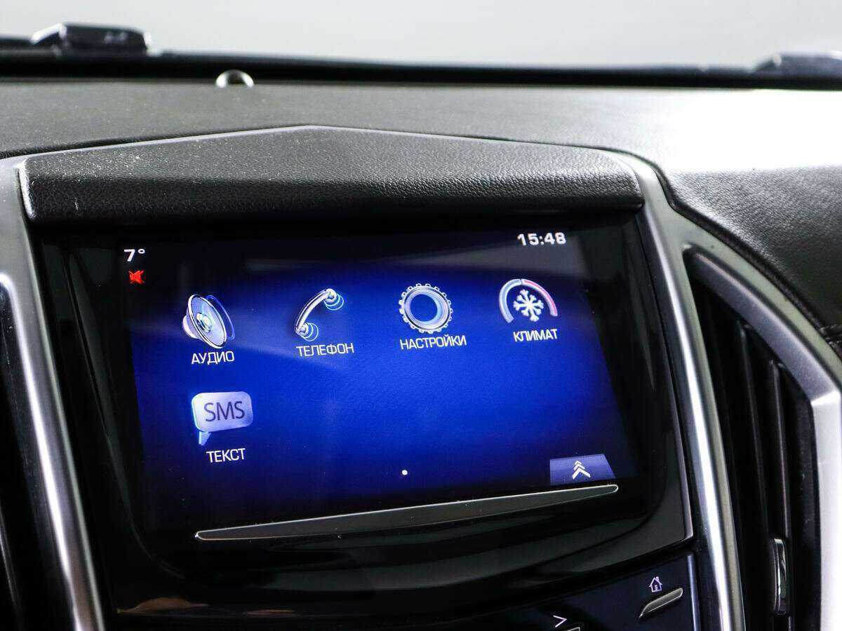 Cadillac SRX с пробегом — 2015 год. Фото: #13