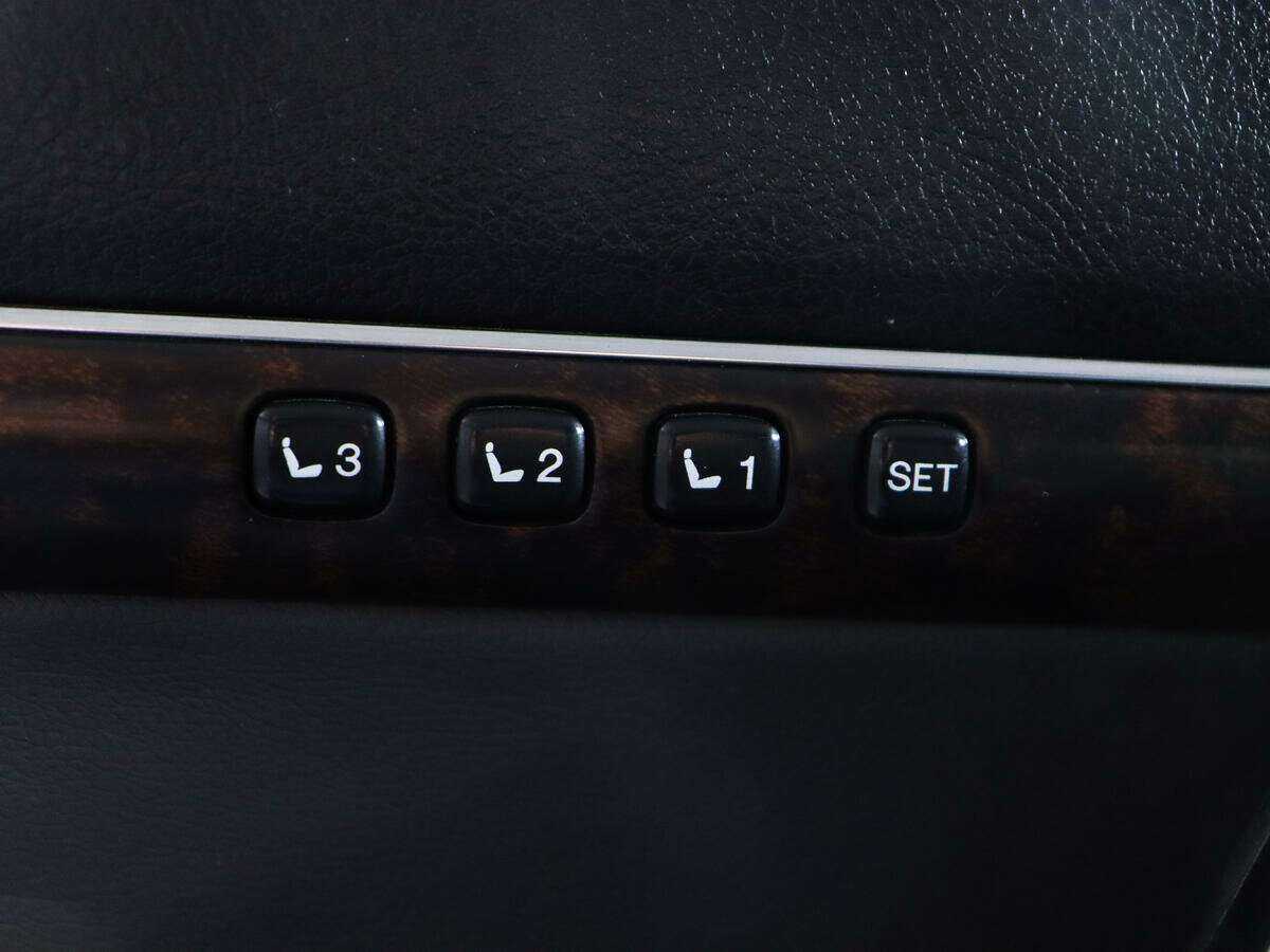 Toyota Land Cruiser с пробегом — 2008 год. Фото: #15