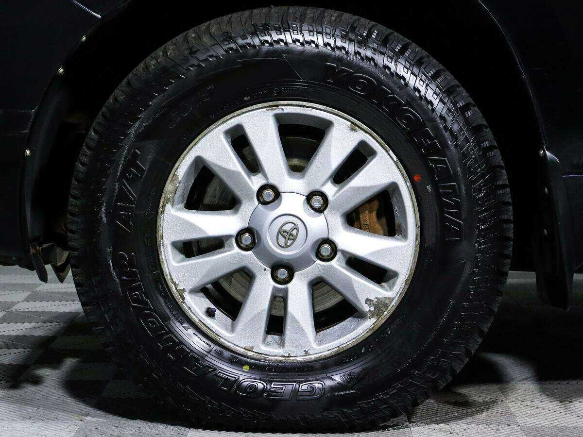 Toyota Land Cruiser с пробегом — 2008 год. Фото: #17