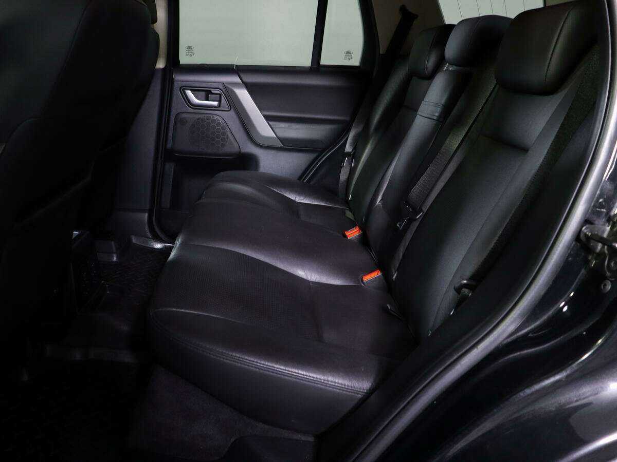 Land Rover Freelander с пробегом — 2008 год. Фото: #8