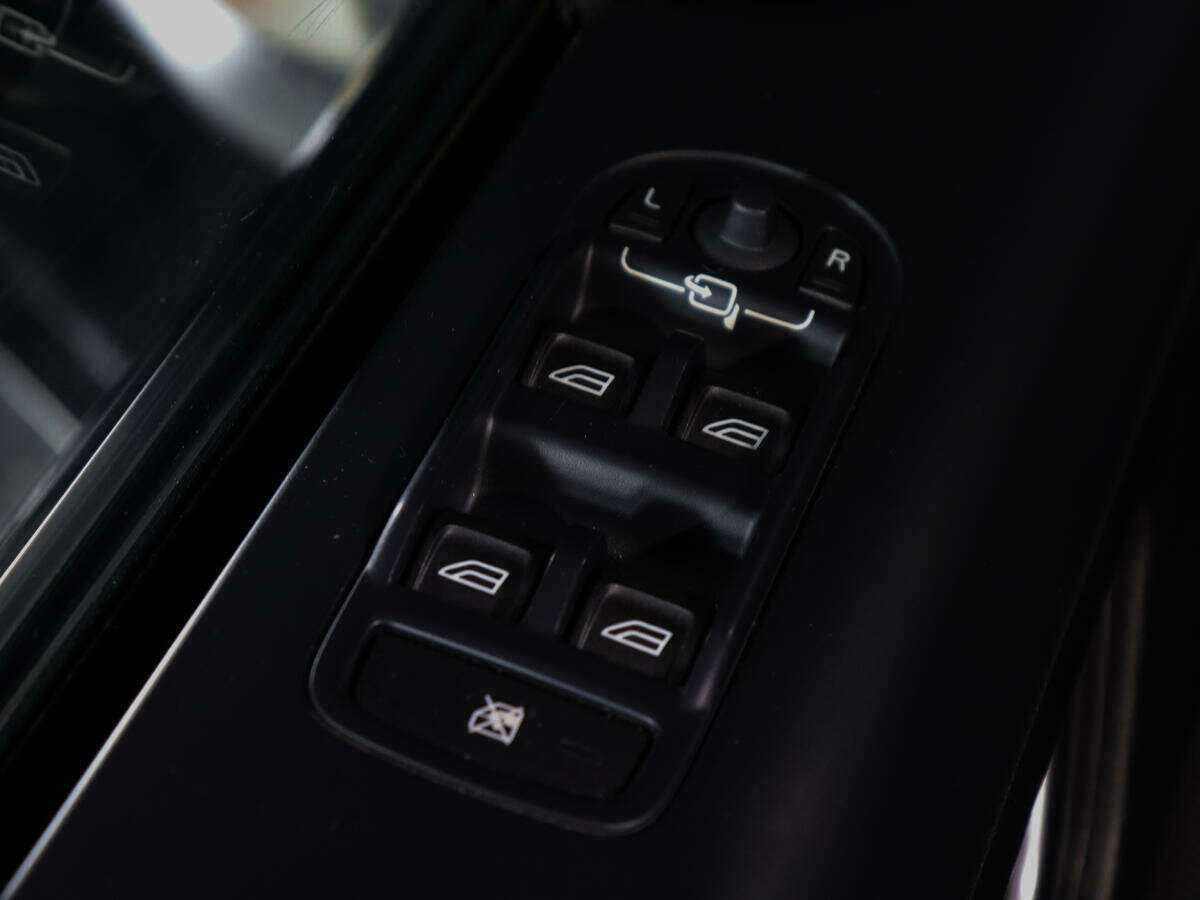 Land Rover Freelander с пробегом — 2008 год. Фото: #15