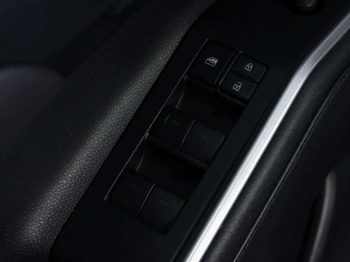 Toyota Highlander с пробегом — 2020 год. Фото: #18