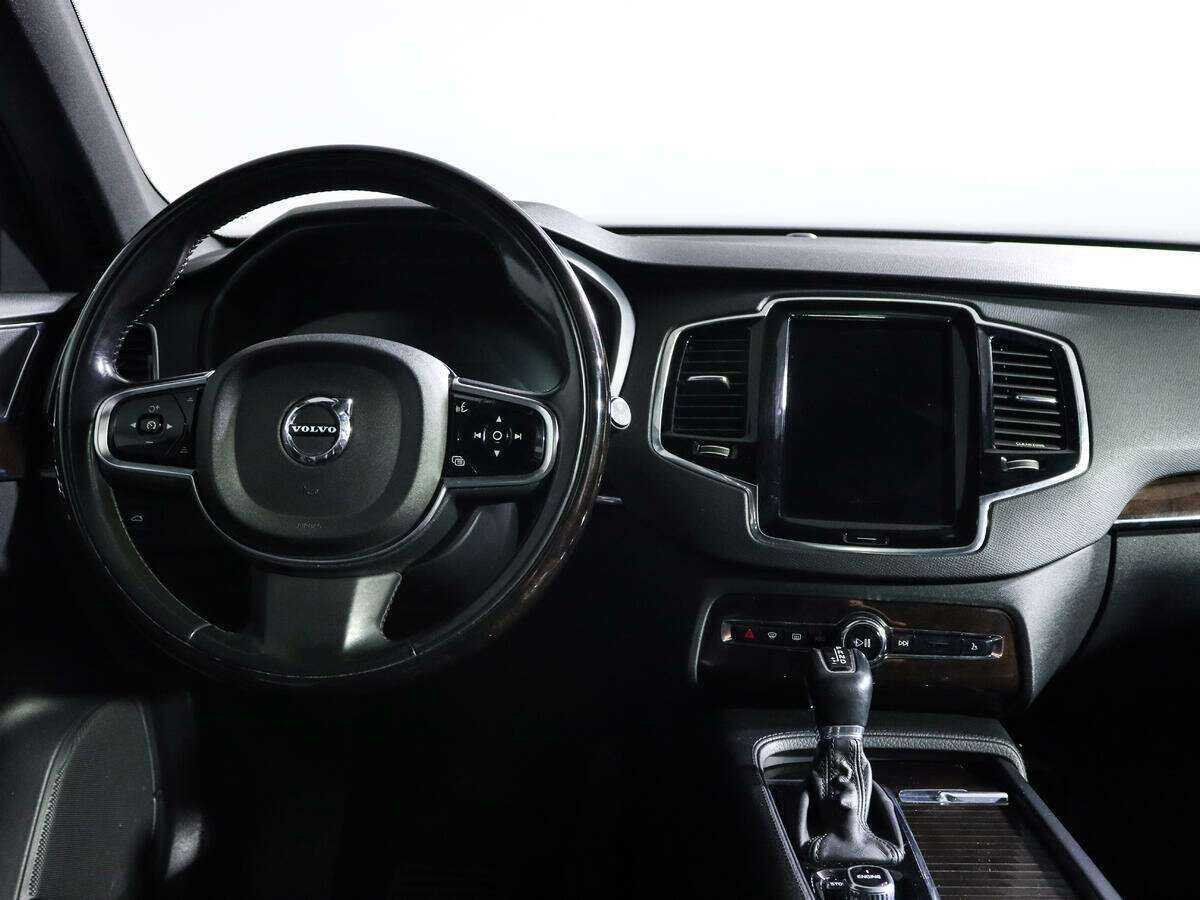Volvo XC90 с пробегом — 2015 год. Фото: #10