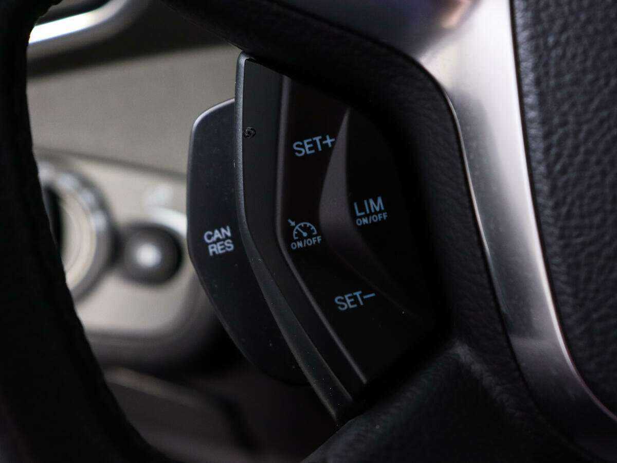 Ford Kuga с пробегом — 2013 год. Фото: #13