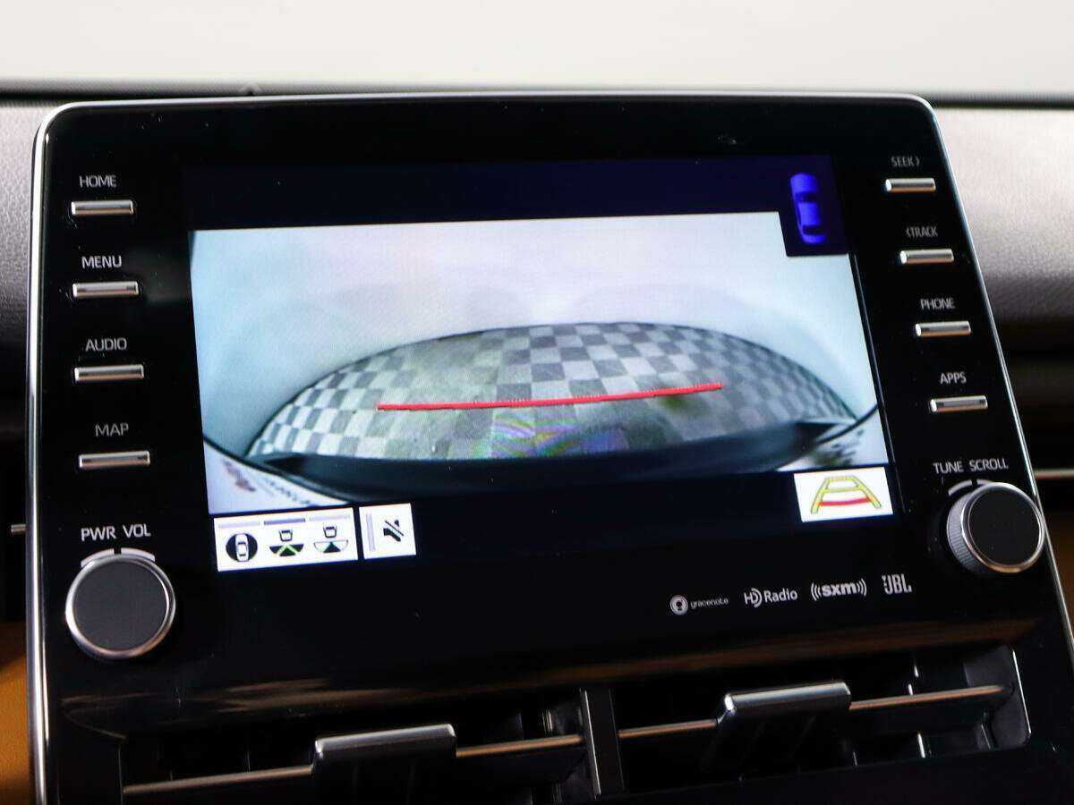 Toyota Avalon с пробегом — 2018 год. Фото: #14