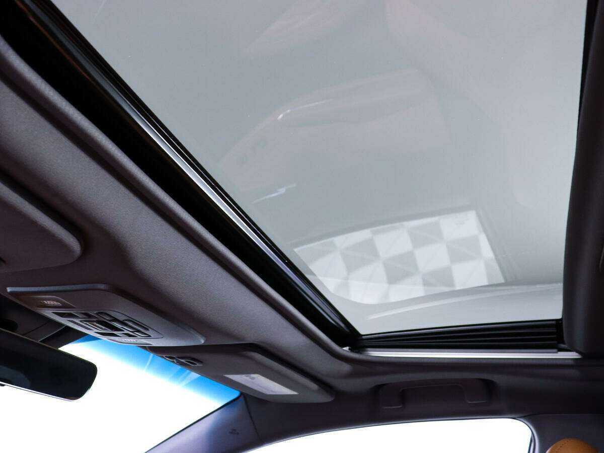 Toyota Avalon с пробегом — 2018 год. Фото: #20