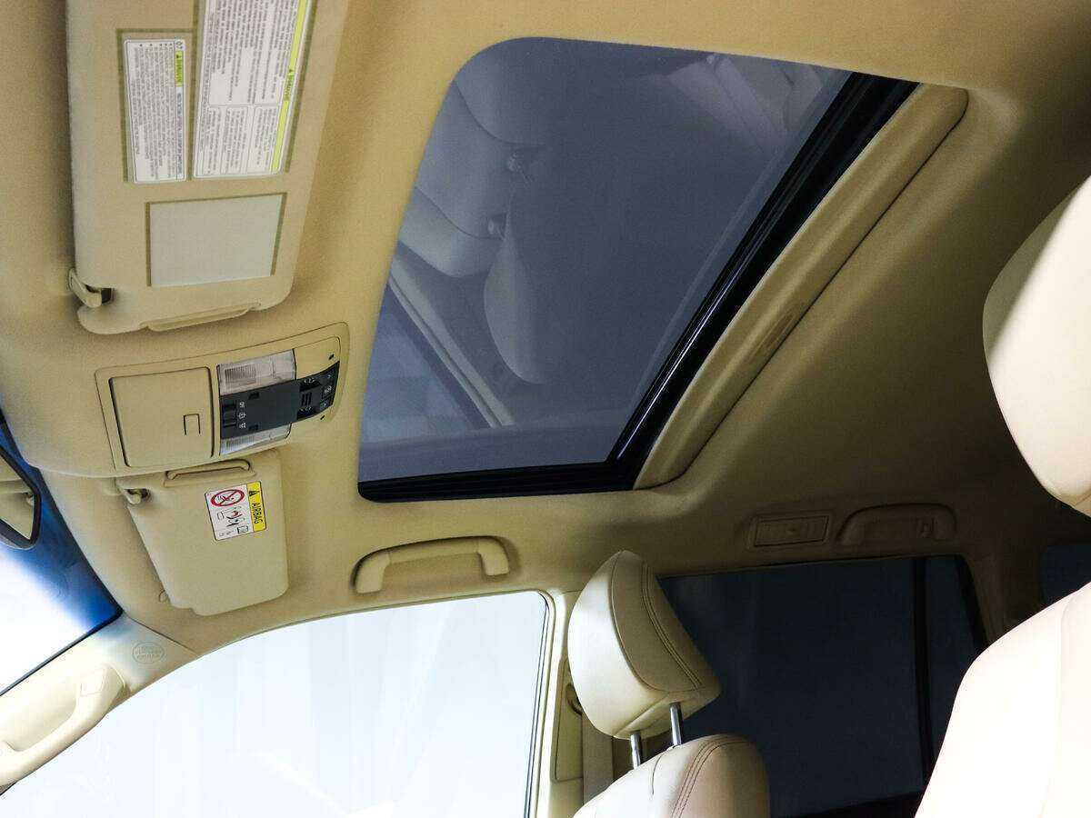 Toyota Land Cruiser Prado с пробегом — 2015 год. Фото: #16