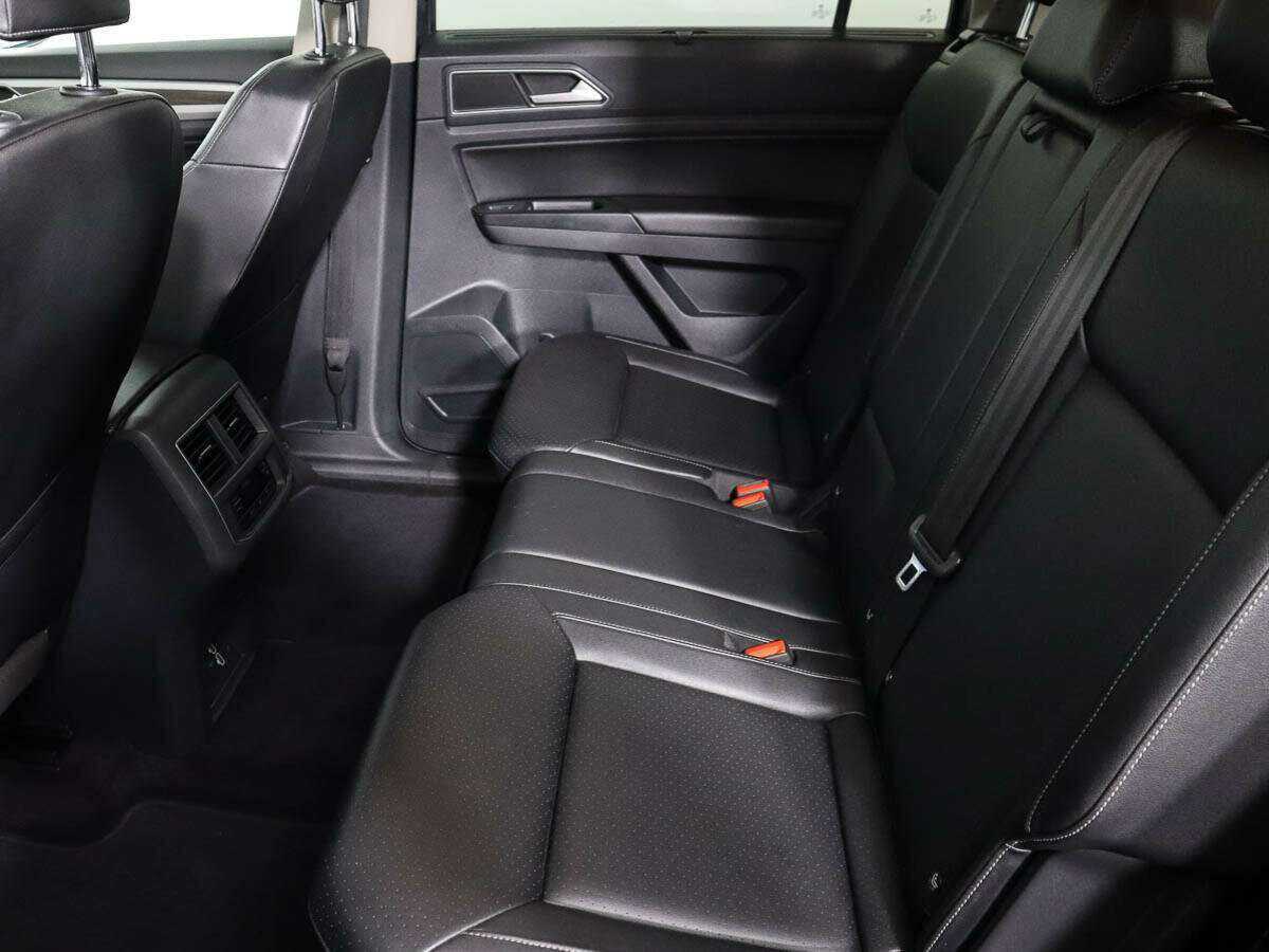 Volkswagen Teramont с пробегом — 2018 год. Фото: #7