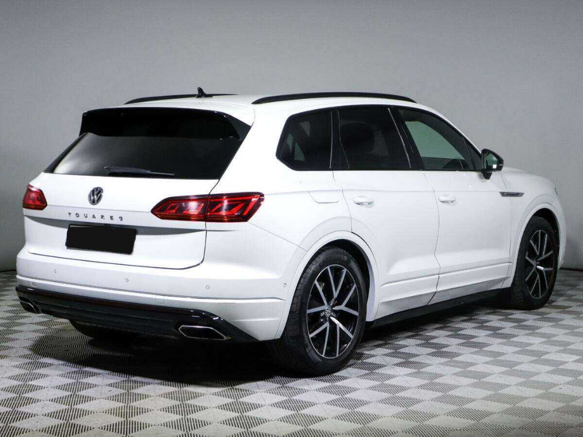 Volkswagen Touareg с пробегом — 2020 год. Фото: #3