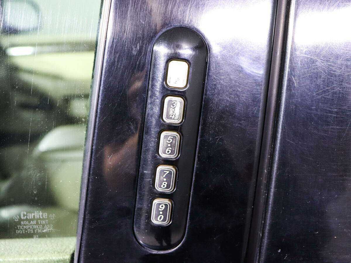 Ford Explorer с пробегом — 2002 год. Фото: #16