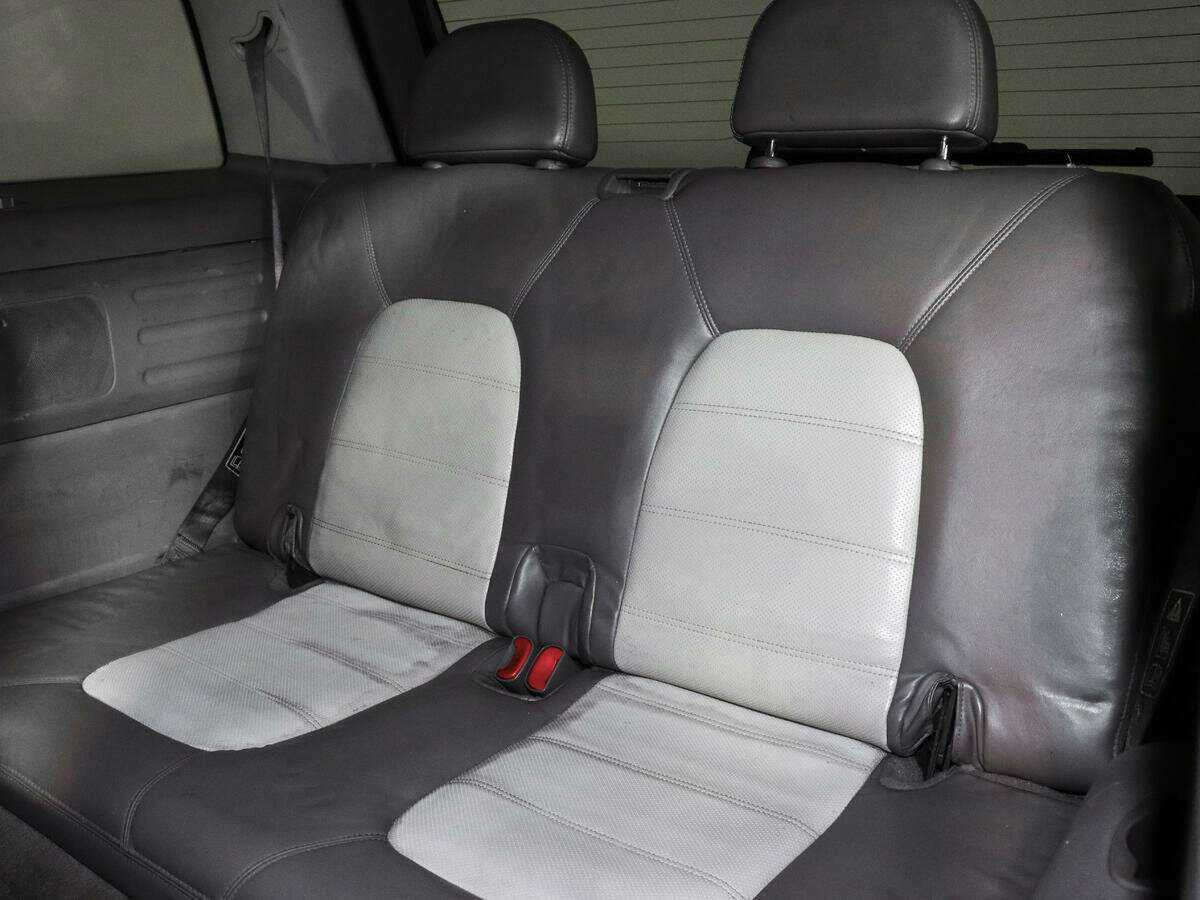 Ford Explorer с пробегом — 2002 год. Фото: #17