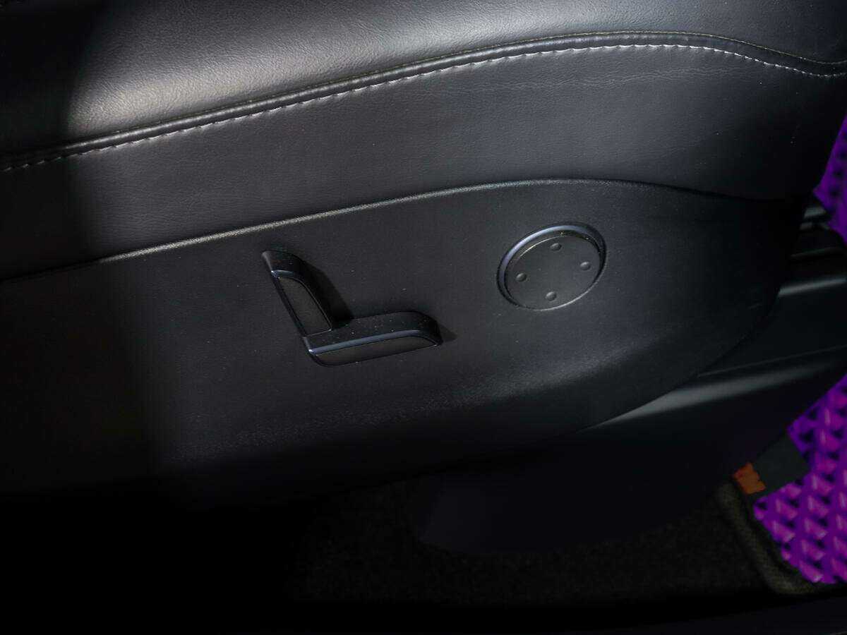 Tesla Model X с пробегом — 2018 год. Фото: #13