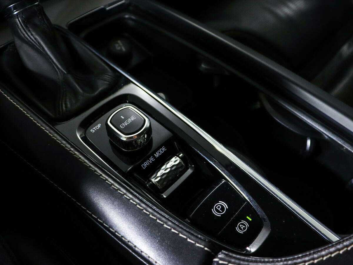 Volvo XC90 с пробегом — 2016 год. Фото: #11