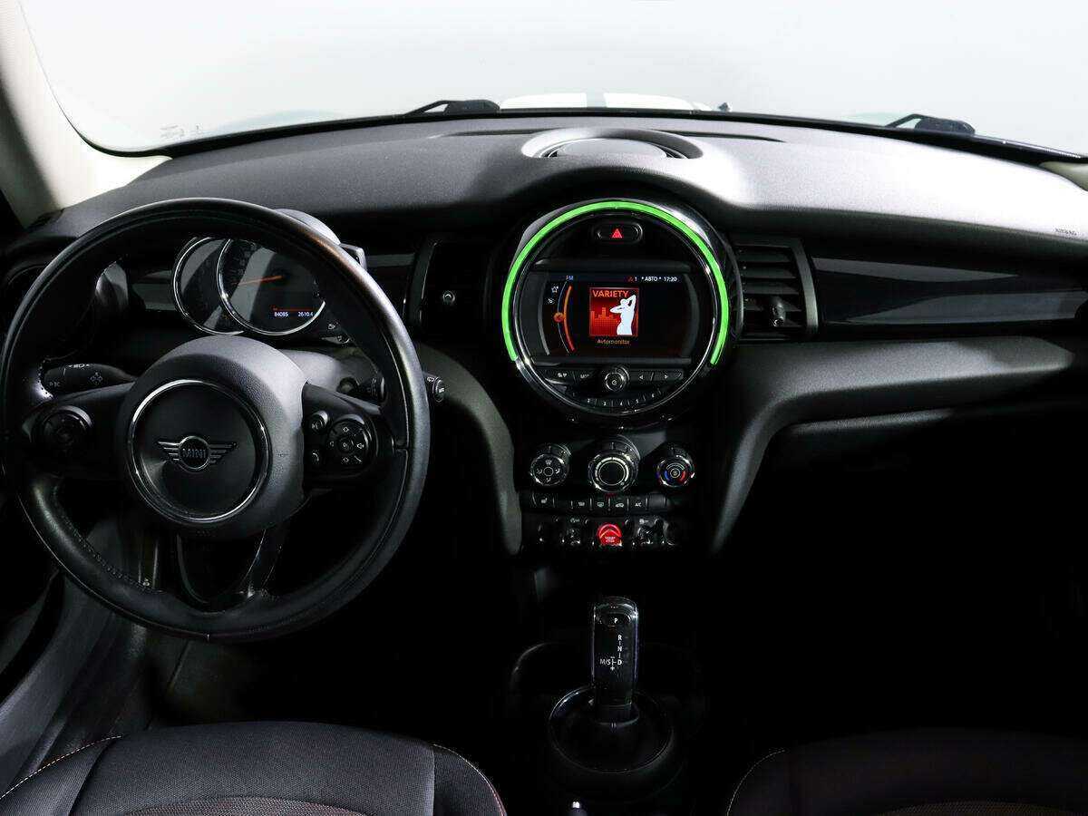 Mini Hatch с пробегом — 2021 год. Фото: #10