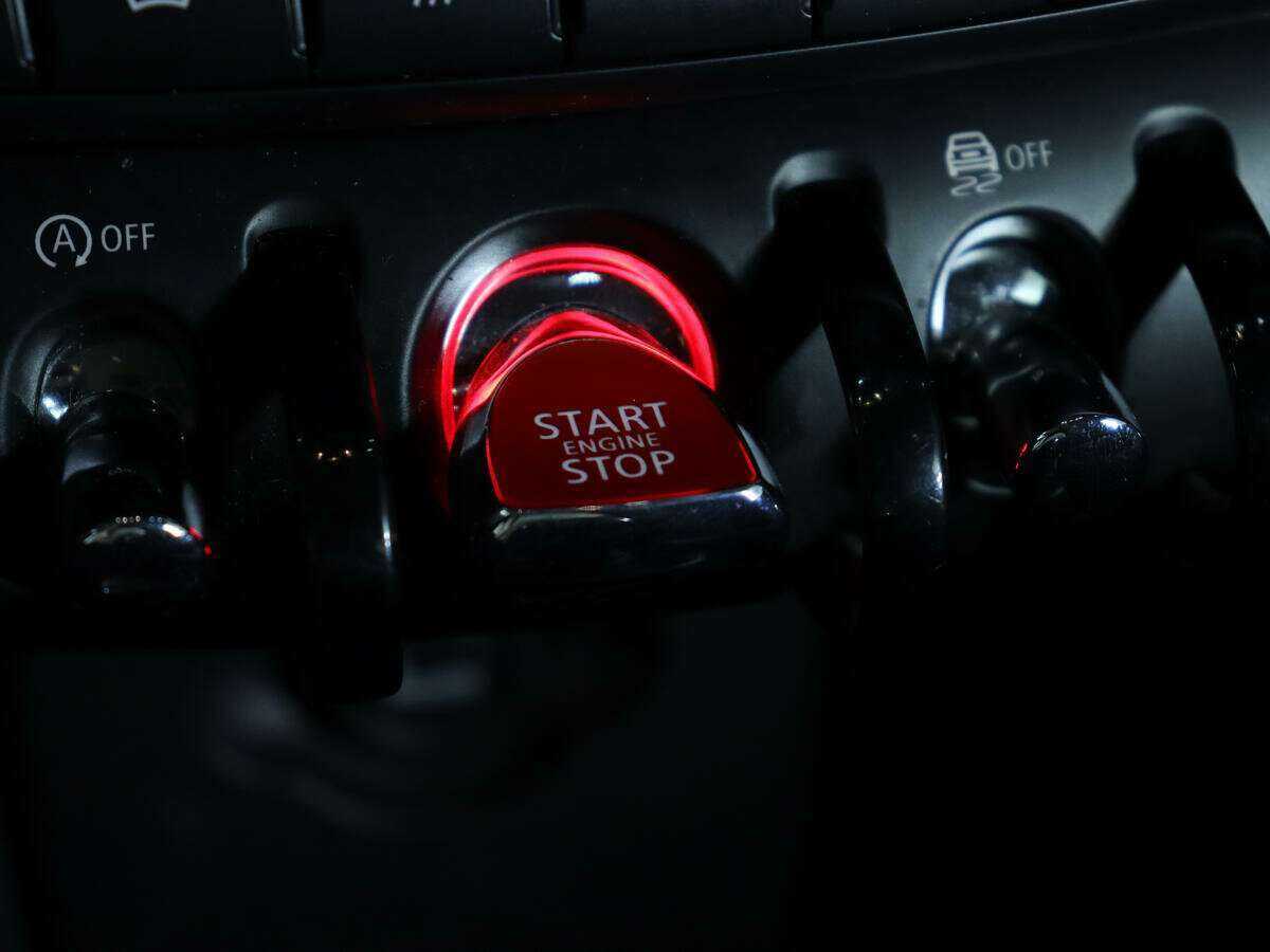 Mini Hatch с пробегом — 2021 год. Фото: #18