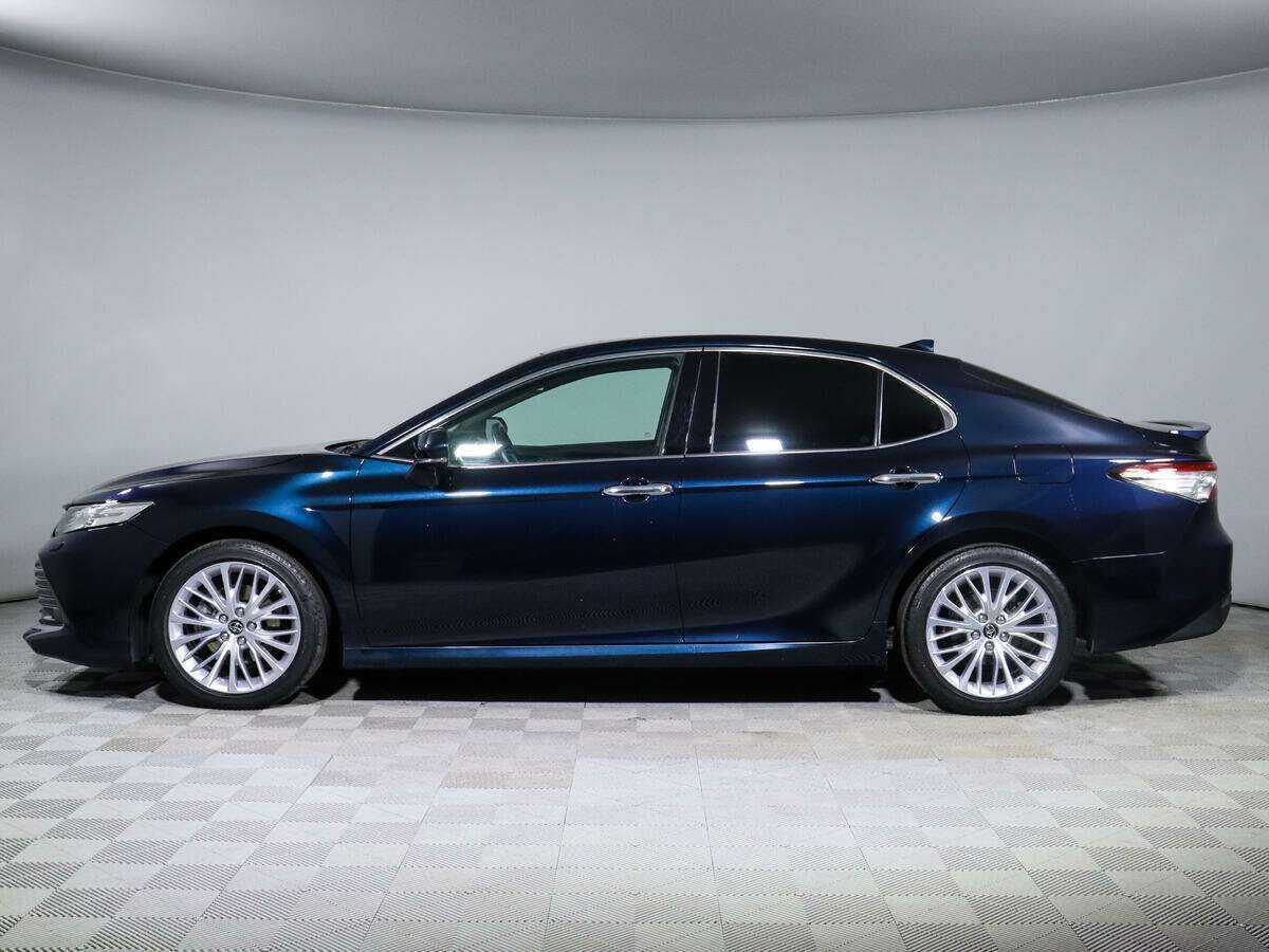 Toyota Camry с пробегом — 2018 год. Фото: #7