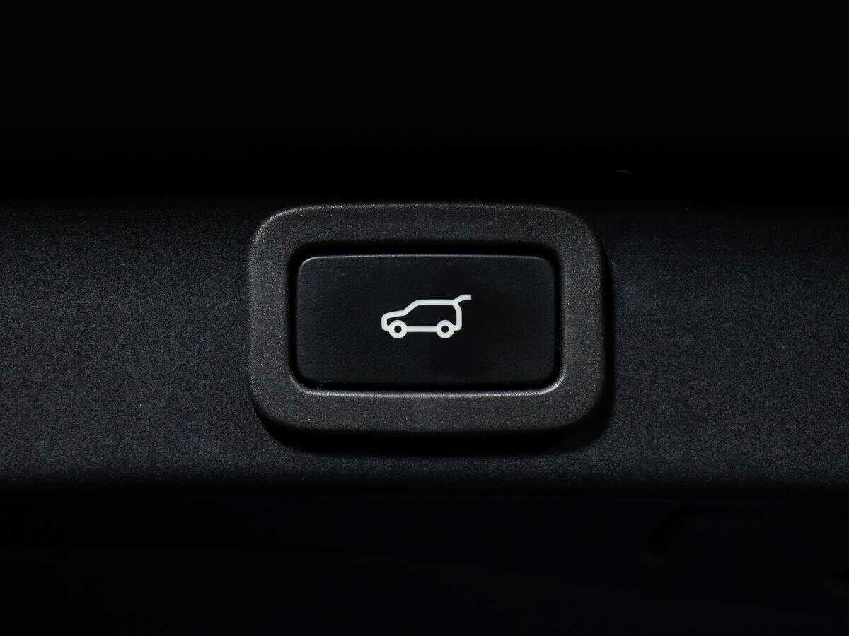 Jaguar F-Pace с пробегом — 2016 год. Фото: #15